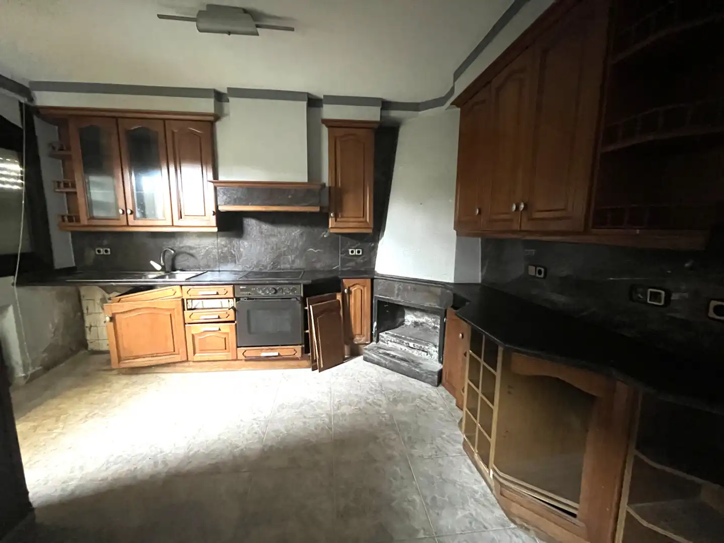 Cocina de Piso en venta en Girona con Calefacción, Terraza y Balcón