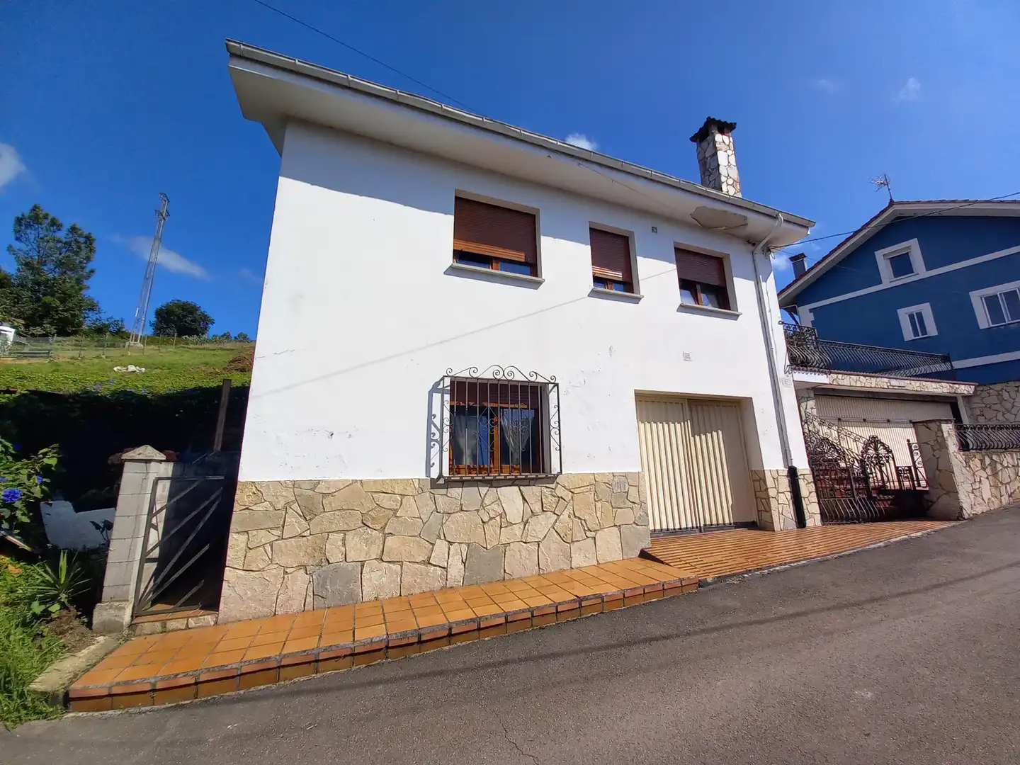 Casa con jardín en venta en Lugar Castro, imagen 3