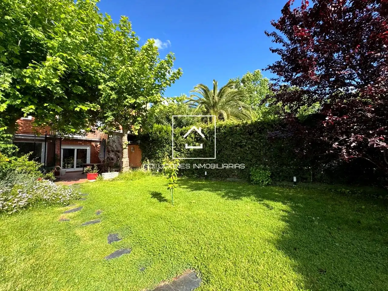 Vista exterior de Casa o chalet en venta en Rivas-Vaciamadrid con Aire acondicionado, Jardín privado y Terraza