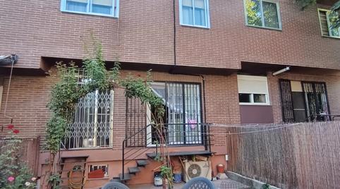 Foto 3 de Casa adosada en venda a Calle Pico del Naranco, La Poveda, Madrid