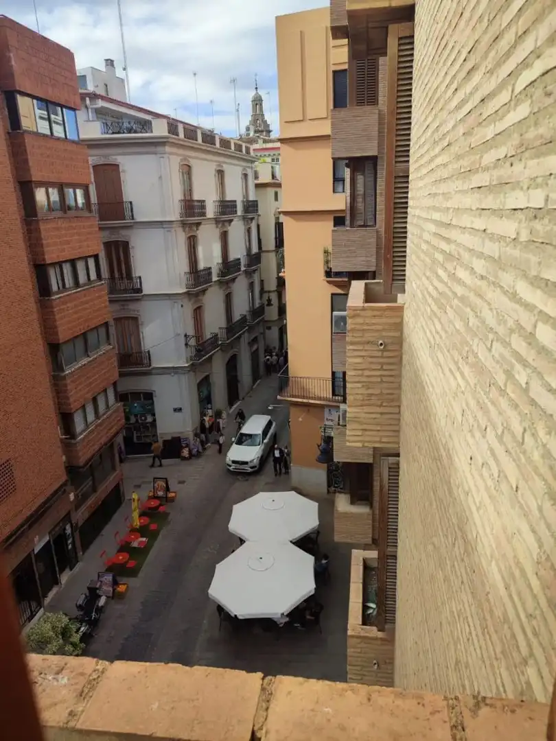 Apartamento con ascensor en alquiler en Ciutat Vella, imagen 2