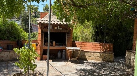 Casa independiente de 186 m2 en parcela de 3095, con piscina, arboles frutales y jardin. 3 habiaciones. 1 baño. garaje. piscina., imatge 3