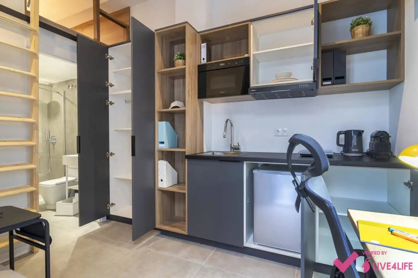 Cuina de Planta baixa per a compartir en Valencia amb Aire condicionat, Calefacció i Moblat