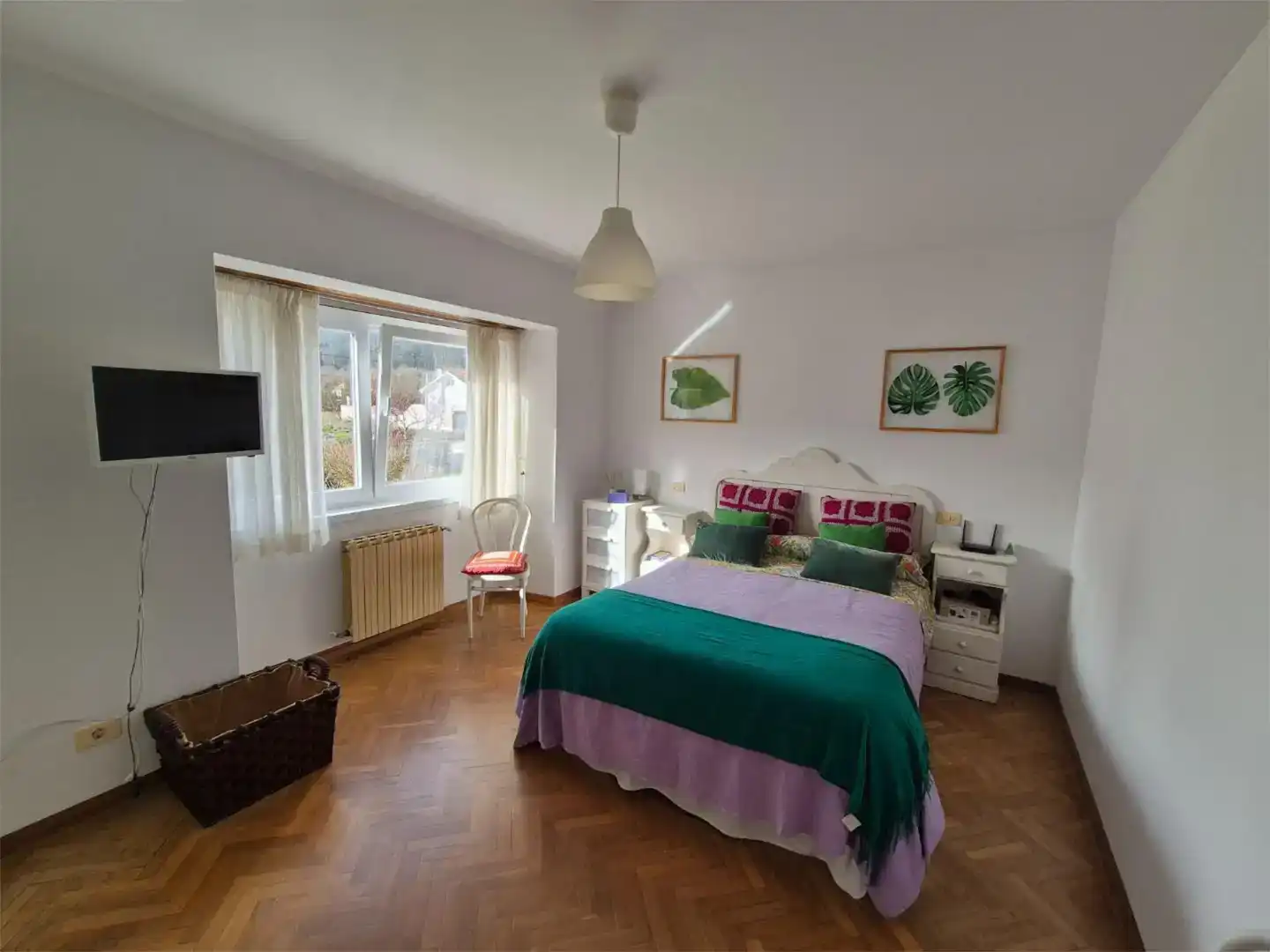 Dormitori de Casa o xalet en venda en Cabana de Bergantiños amb Jardí privat, Parquet i Traster