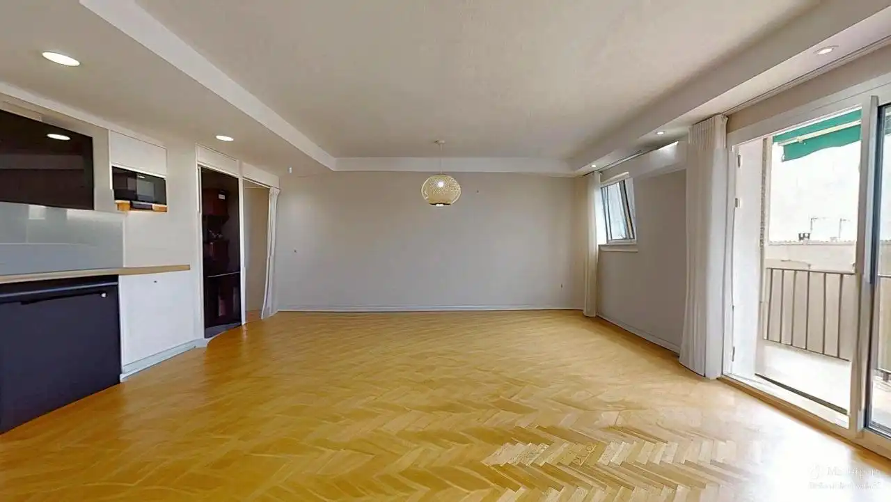 Sala de estar de Piso en venta en El Masnou con Aire acondicionado, Calefacción y Parquet