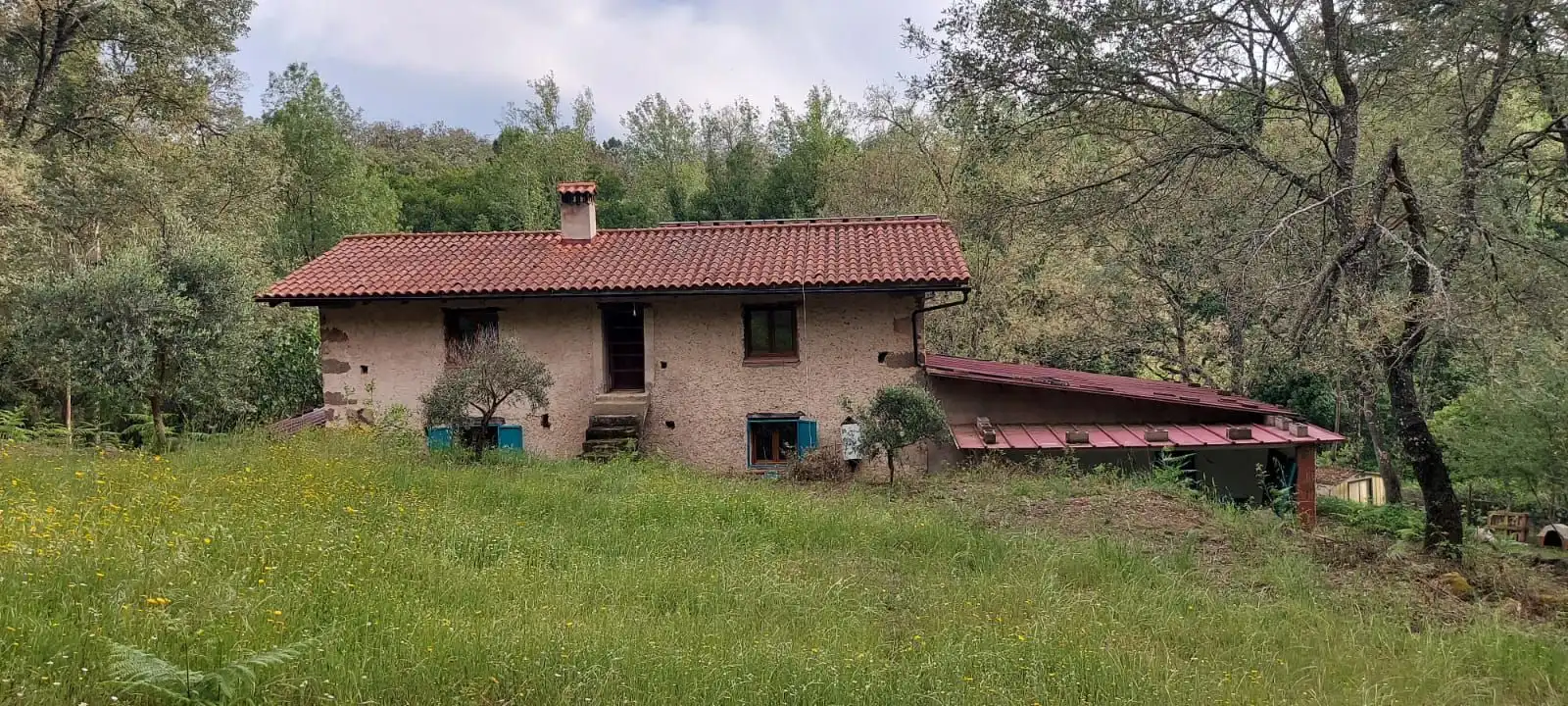 Exterior view of Houses for sale in Villanueva de la Vera