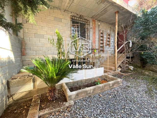 Casa-chalet en Venta en del Arzobispo en Lecrín