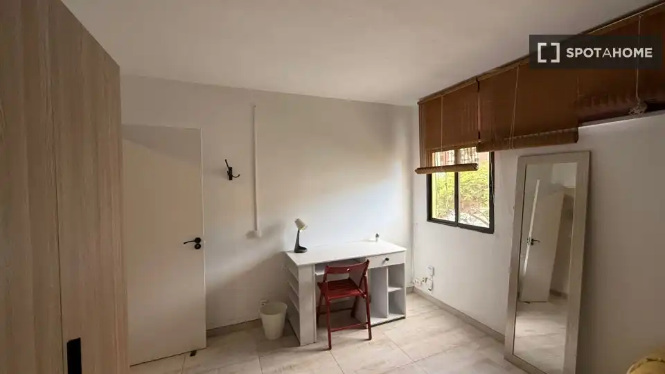Habitación de Piso para compartir en Ciudad Alta