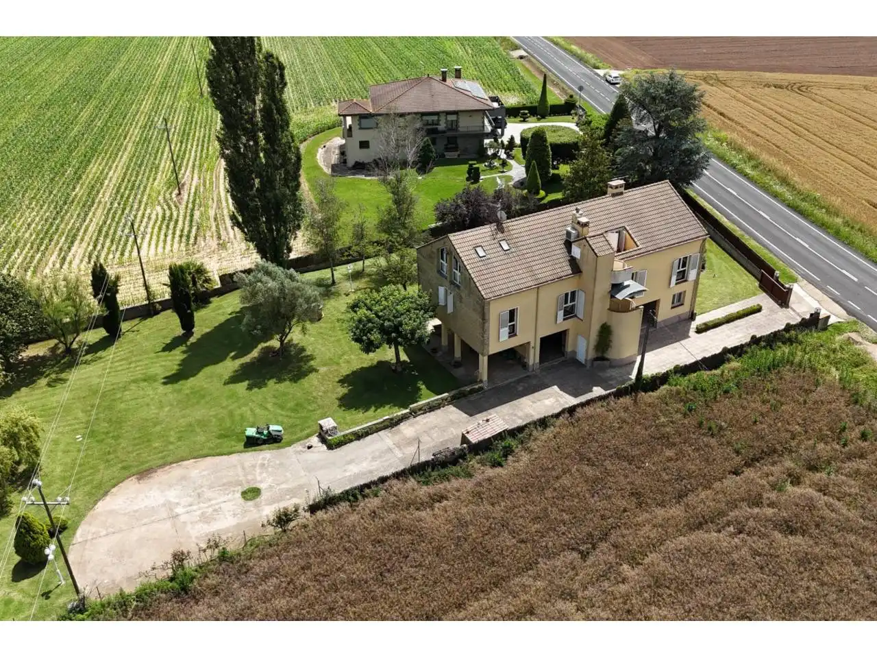 Vista exterior de Casa o chalet en venta en La Vall d'en Bas con Calefacción, Jardín privado y Parquet