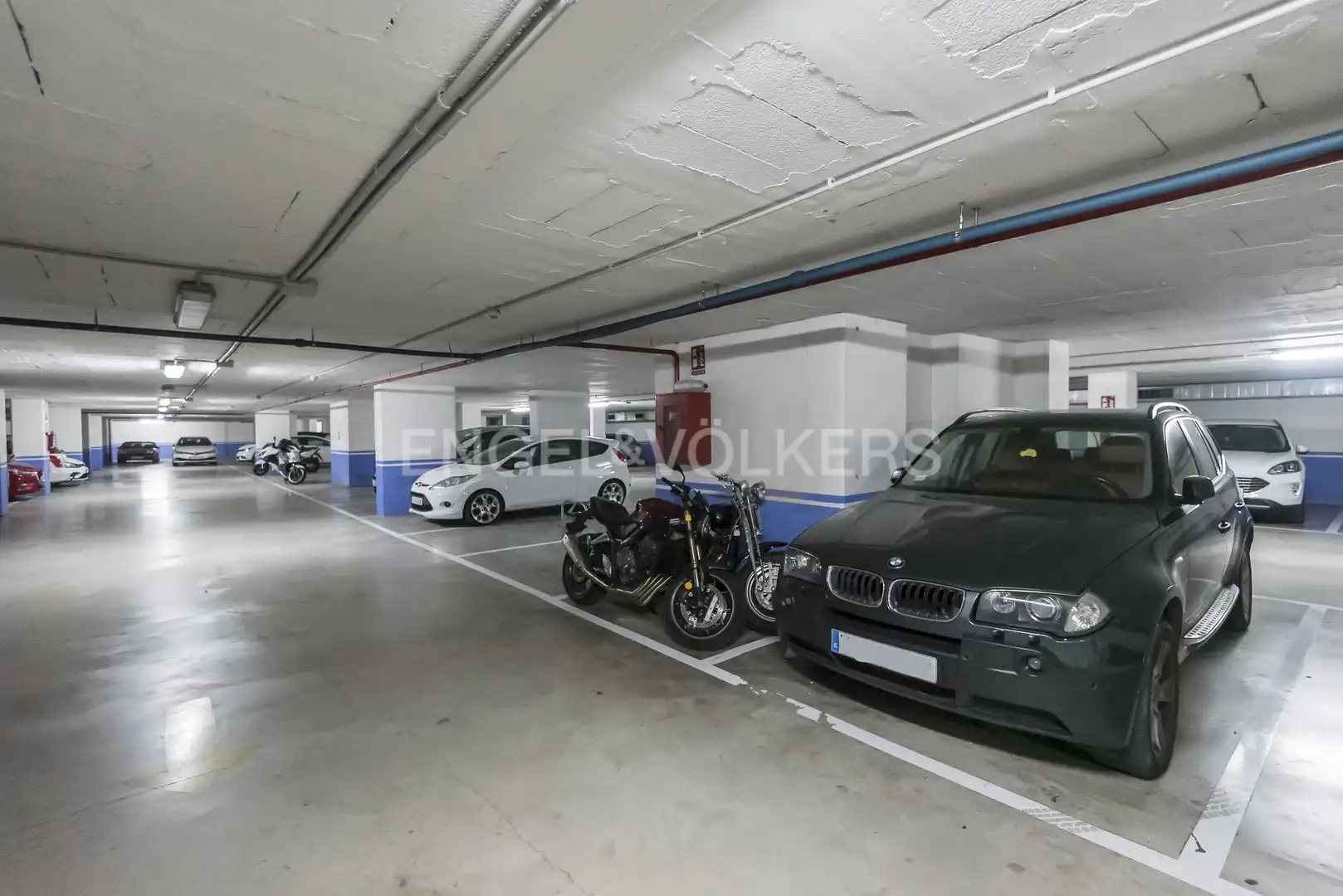 Parking of Flat for sale in Vilanova i la Geltrú  with Air Conditioner, Heating and Private garden