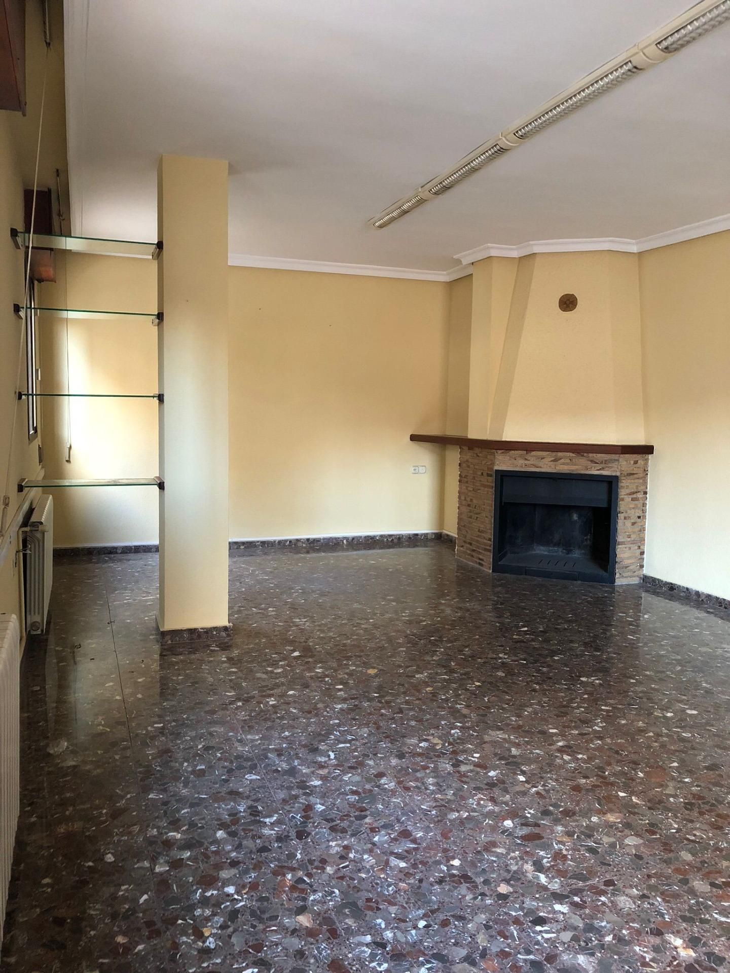 Sala d'estar de Pis en venda en Mogente / Moixent amb Aire condicionat, Calefacció i Traster