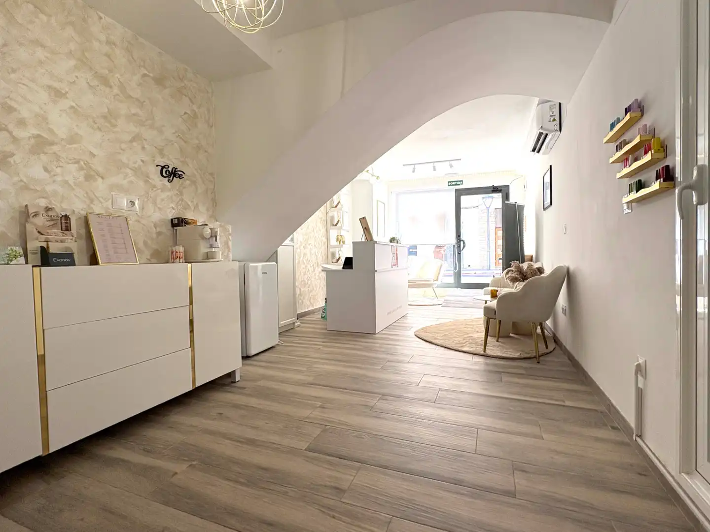 Locale commerciale in cessione a Carrer de Pau Casals, imagen 4