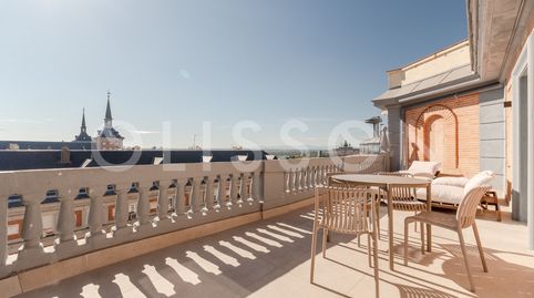 Exclusiva vivienda reformada con terraza en Argüelles