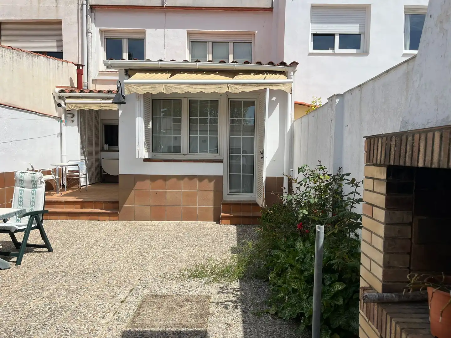 Vista exterior de Casa adosada en venta en Esparreguera con Calefacción, Trastero y Amueblado