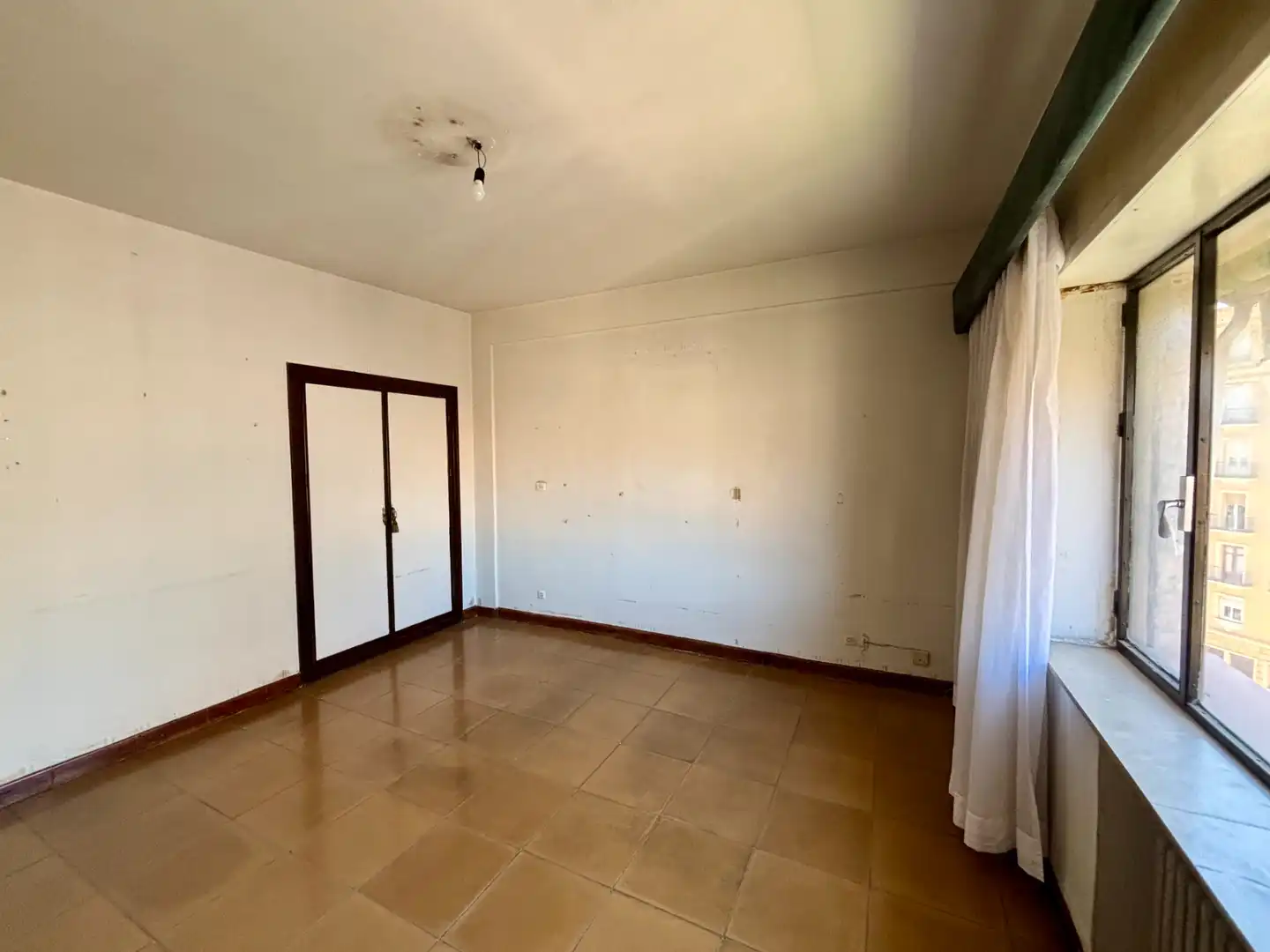 Habitación de Piso en venta en Málaga con Terraza y Balcón