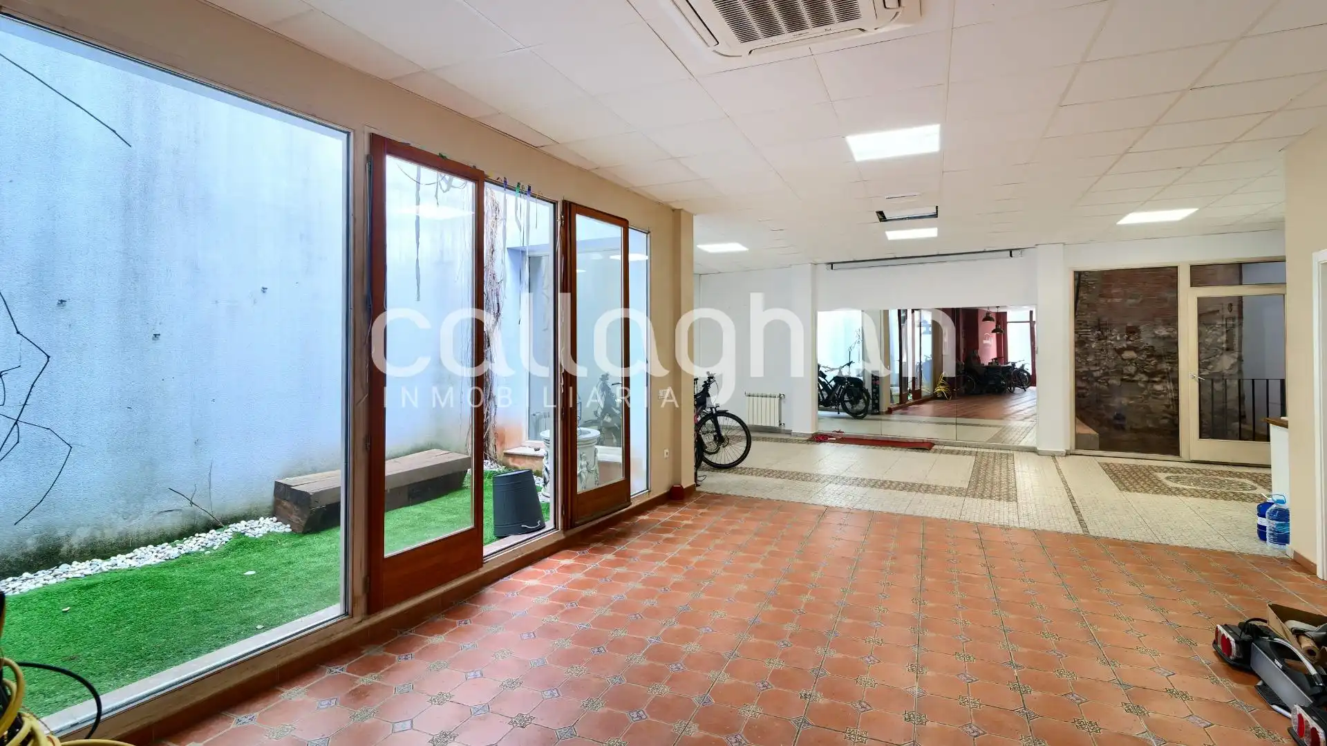 Detached homes for sale in Alzira  with Air Conditioner, Heating and Terrace