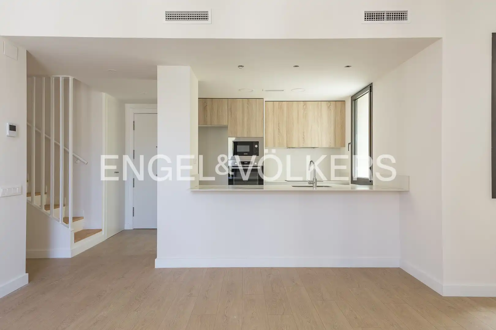 Cocina de Ático en venta en Vilanova i la Geltrú con Aire acondicionado, Calefacción y Terraza