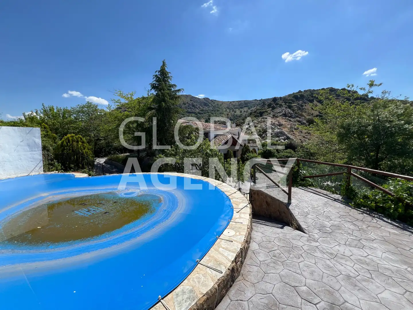 Piscina de Terreny en venda en Jaén