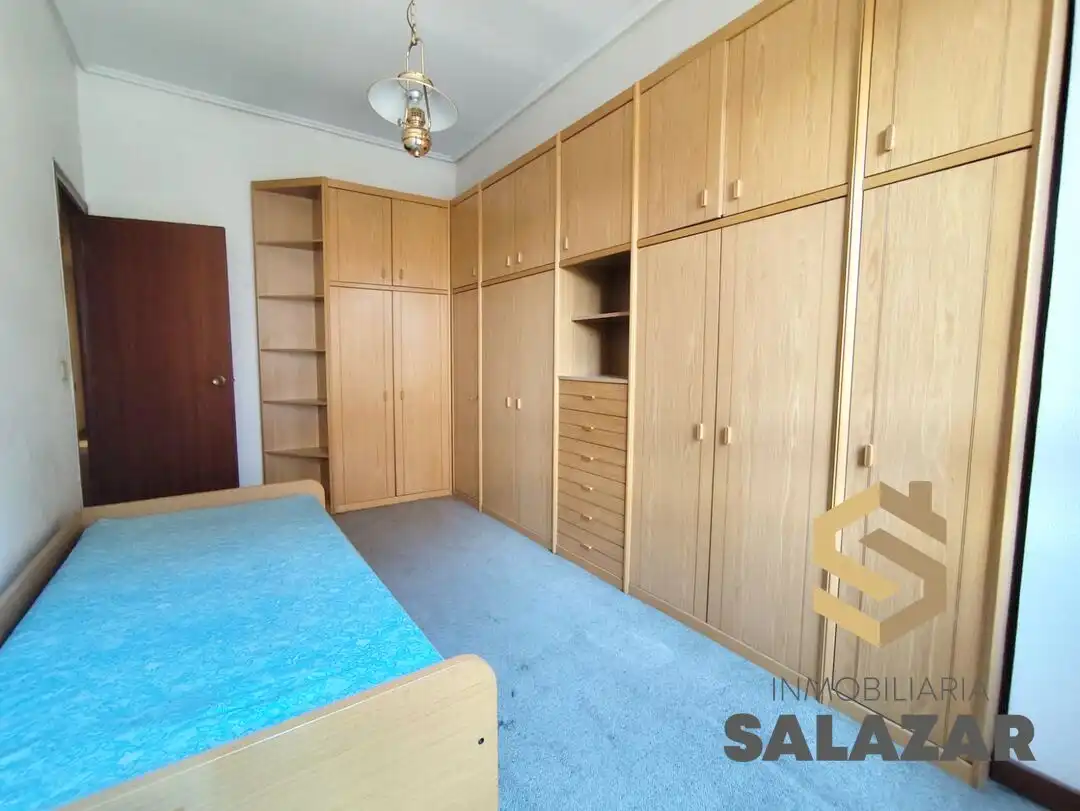 Schlafzimmer von Wohnung zum Verkauf in Bilbao  mit Heizung