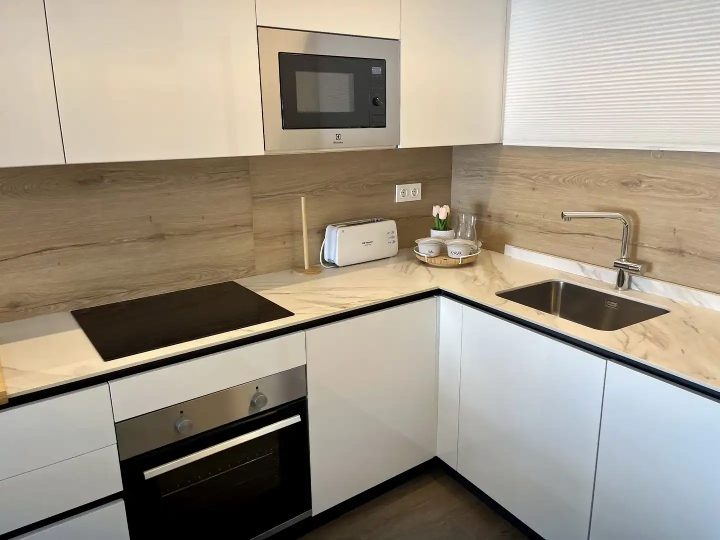 Cuina de Apartament de lloguer en Almuñécar amb Terrassa