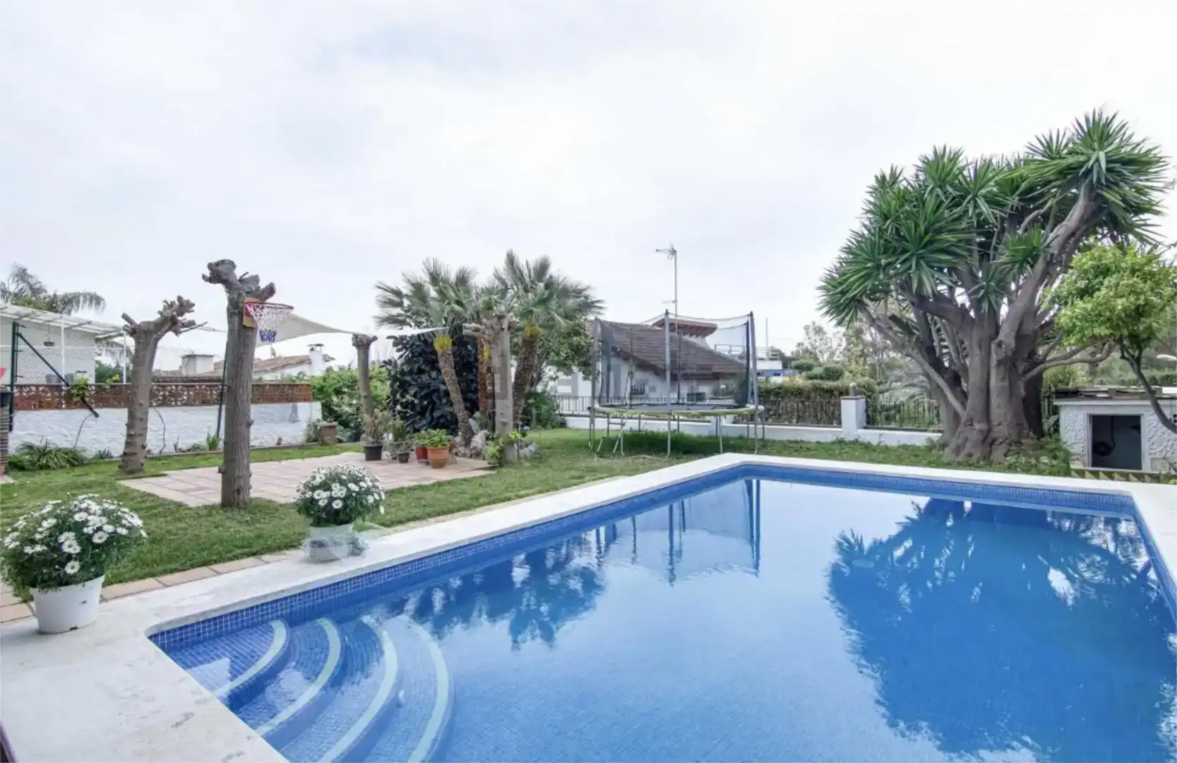Piscina de Casa adosada en venda en Castelldefels amb Aire condicionat i Piscina