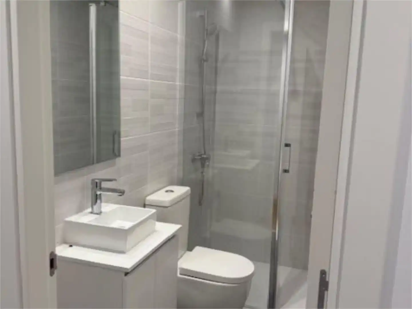Bathroom of Houses for rent in Boadilla del Monte  with Air Conditioner and Swimming Pool
