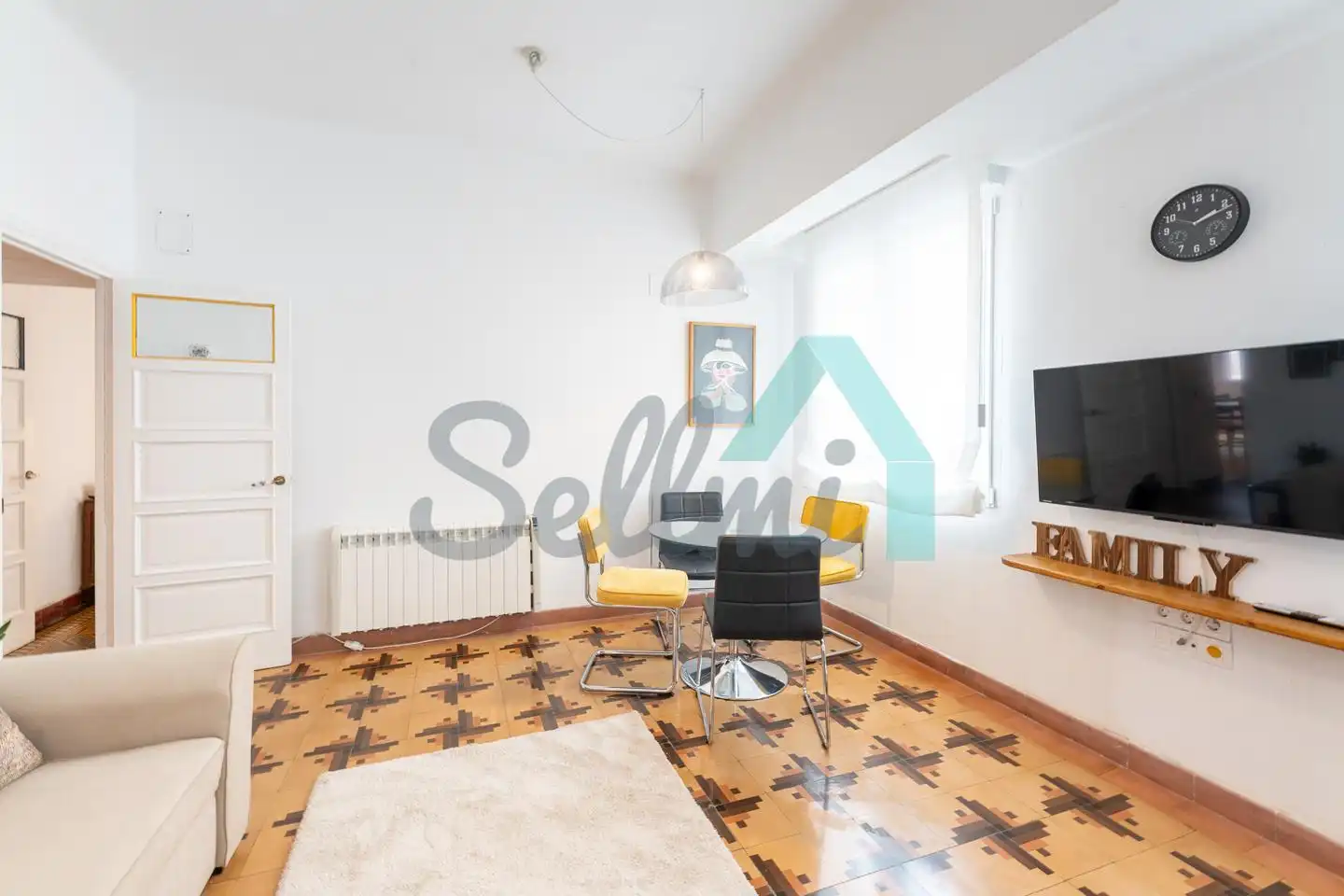 Living room of Flat for rent in Gijón   with Heating, Terrace and Furnished