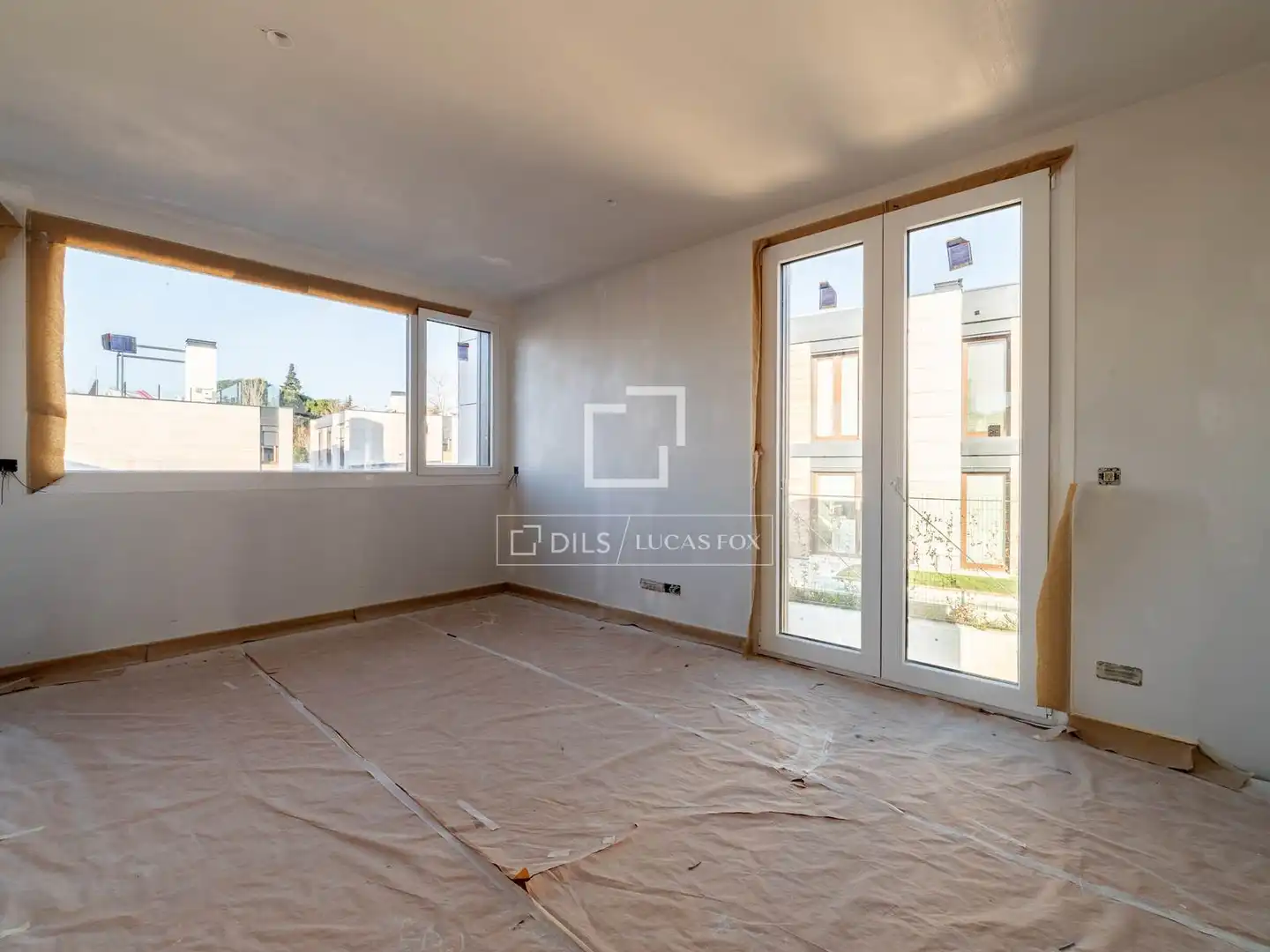 Bedroom of Houses for sale in Las Rozas de Madrid  with Air Conditioner, Private garden and Swimming Pool