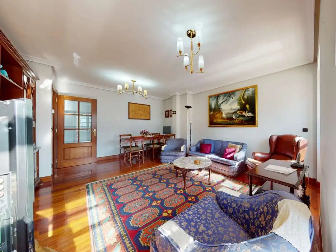 Living room of Flat for sale in Legazpi  with Heating and Furnished