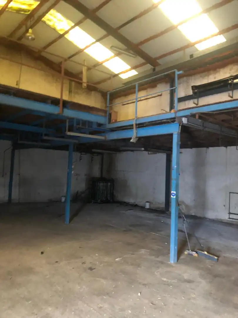 Nau industrial en venda en Santander