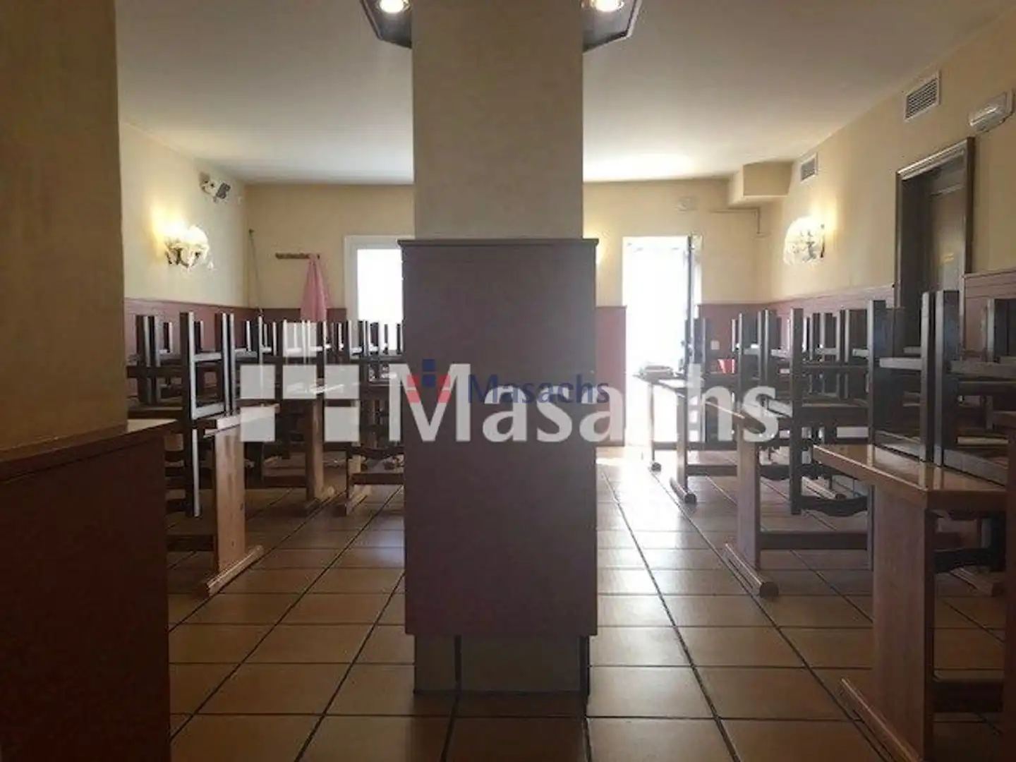 Local comercial en venda a Llevant, imagen 6