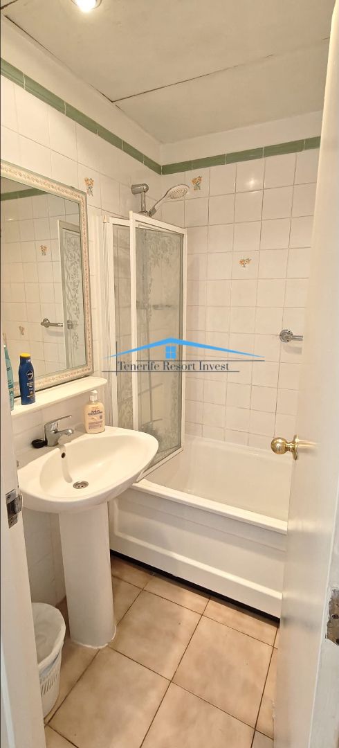 Bathroom of Study for sale in Arona  with Terrace, Furnished and TV