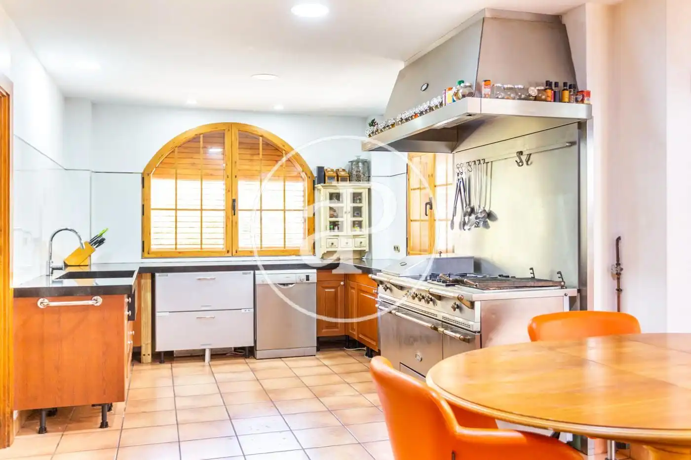 Cocina de Casa adosada en venta en Picanya con Aire acondicionado, Calefacción y Jardín privado