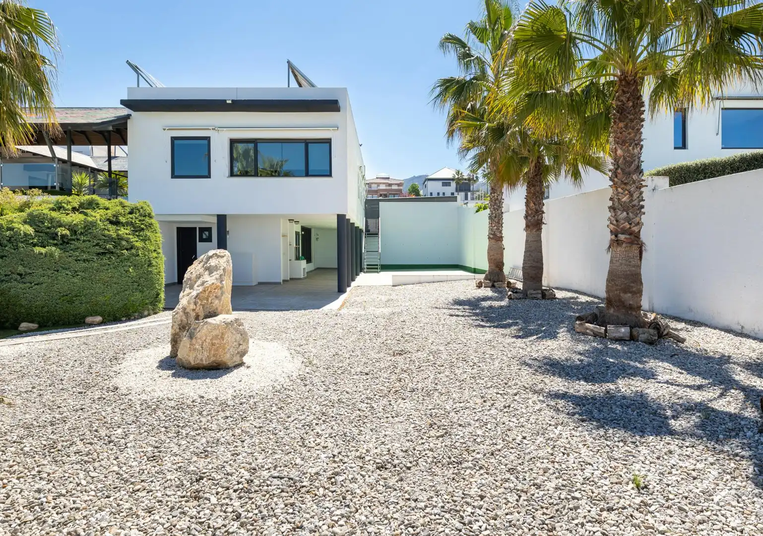 Vista exterior de Casa o xalet en venda en La Zubia amb Aire condicionat, Calefacció i Jardí privat