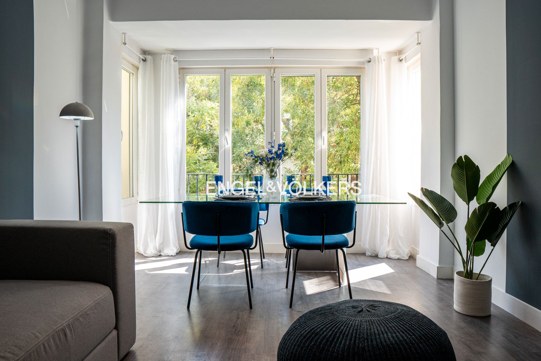 Dining room of Apartment for sale in  Madrid Capital  with Air Conditioner, Heating and Furnished