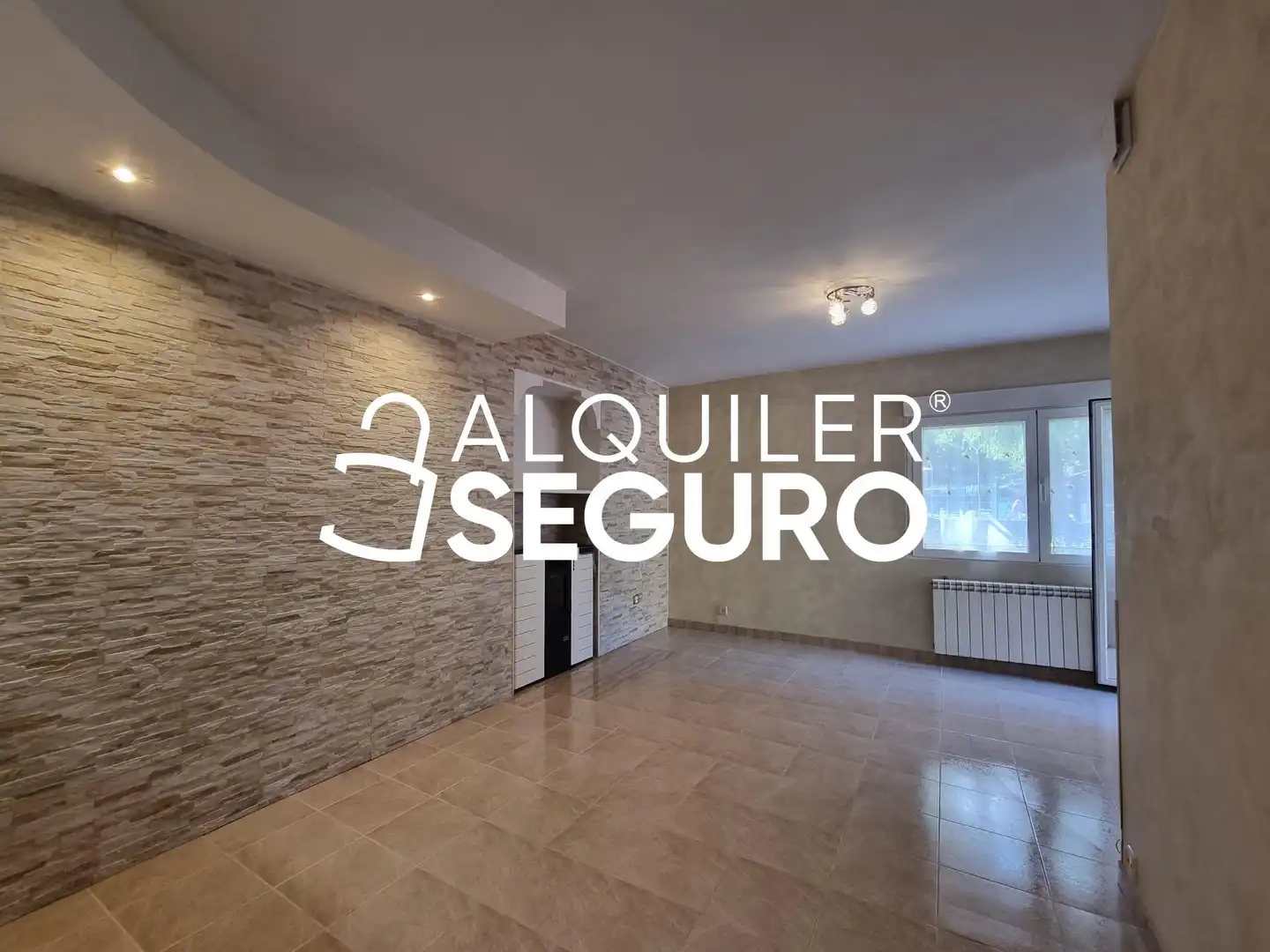 Sala d'estar de Pis de lloguer en Alpedrete amb Calefacció, Terrassa i Traster
