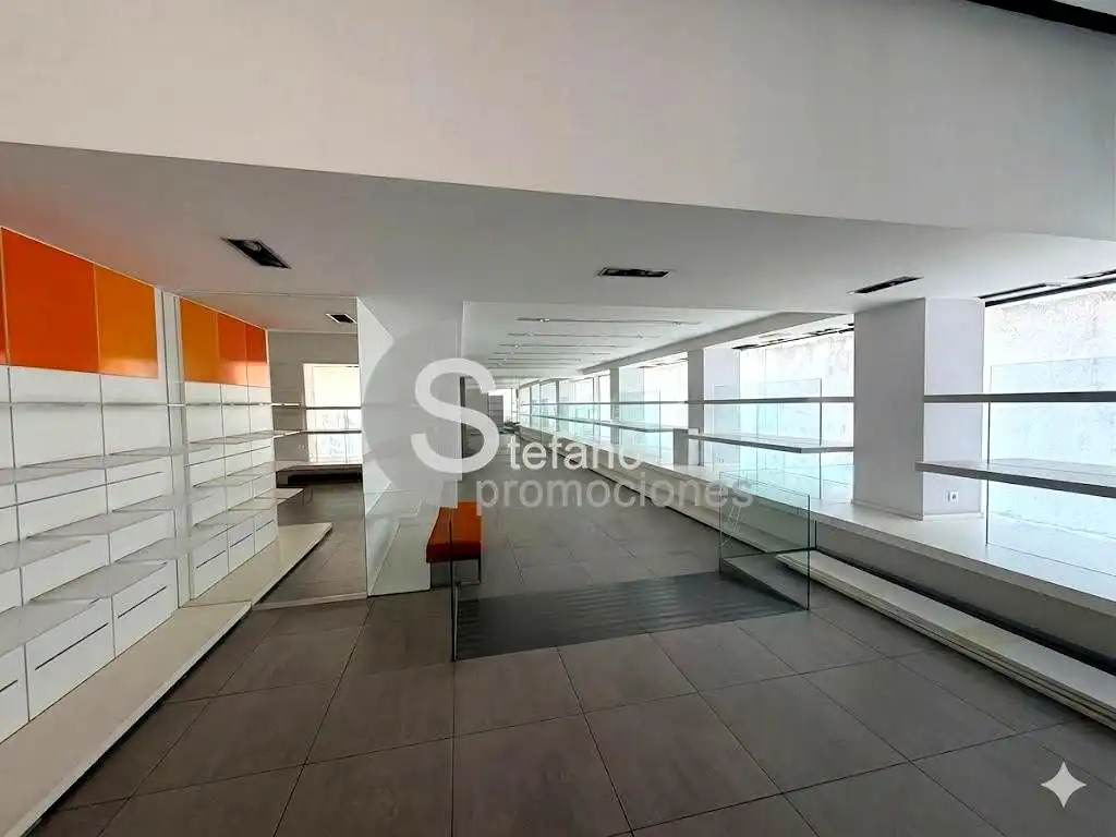 Local comercial en alquiler en Centro, imagen 4