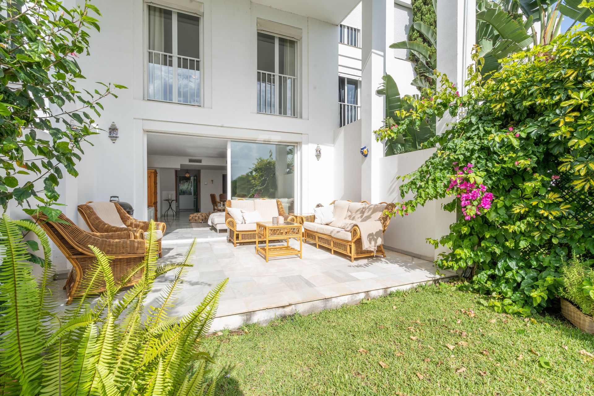Garden of Planta baja for sale in Estepona  with Air Conditioner, Private garden and Terrace
