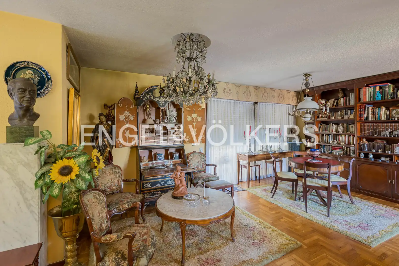 Dining room of Houses for sale in Madrid  with Air Conditioner, Heating and Private garden