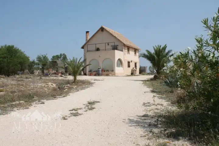 Landhaus zum Verkauf in El Pinós / Pinoso, imagen 32
