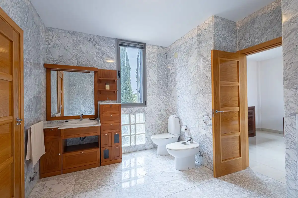 Chalet con terraza en venta en Calle Begonia, imagen 18