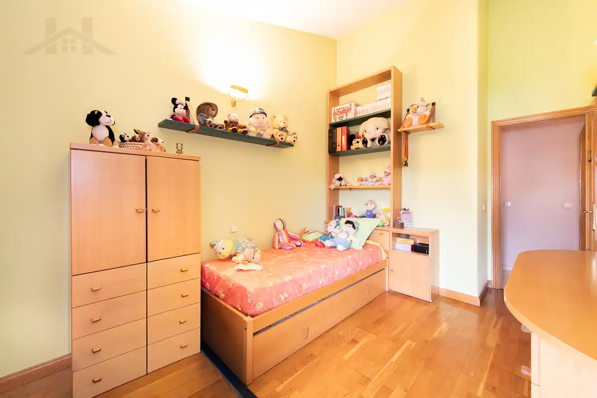 Habitación de Casa o chalet en venta en Colmenar Viejo con Aire acondicionado, Terraza y Trastero