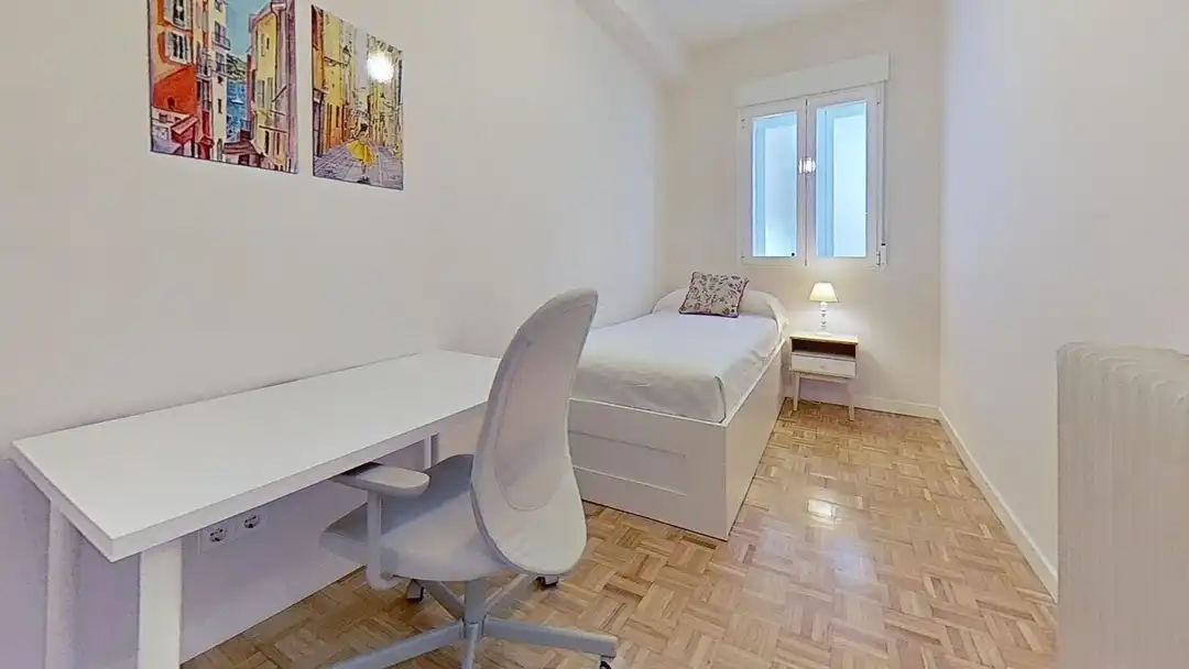 Bedroom of Flat for rent in Madrid  with Air Conditioner and Terrace