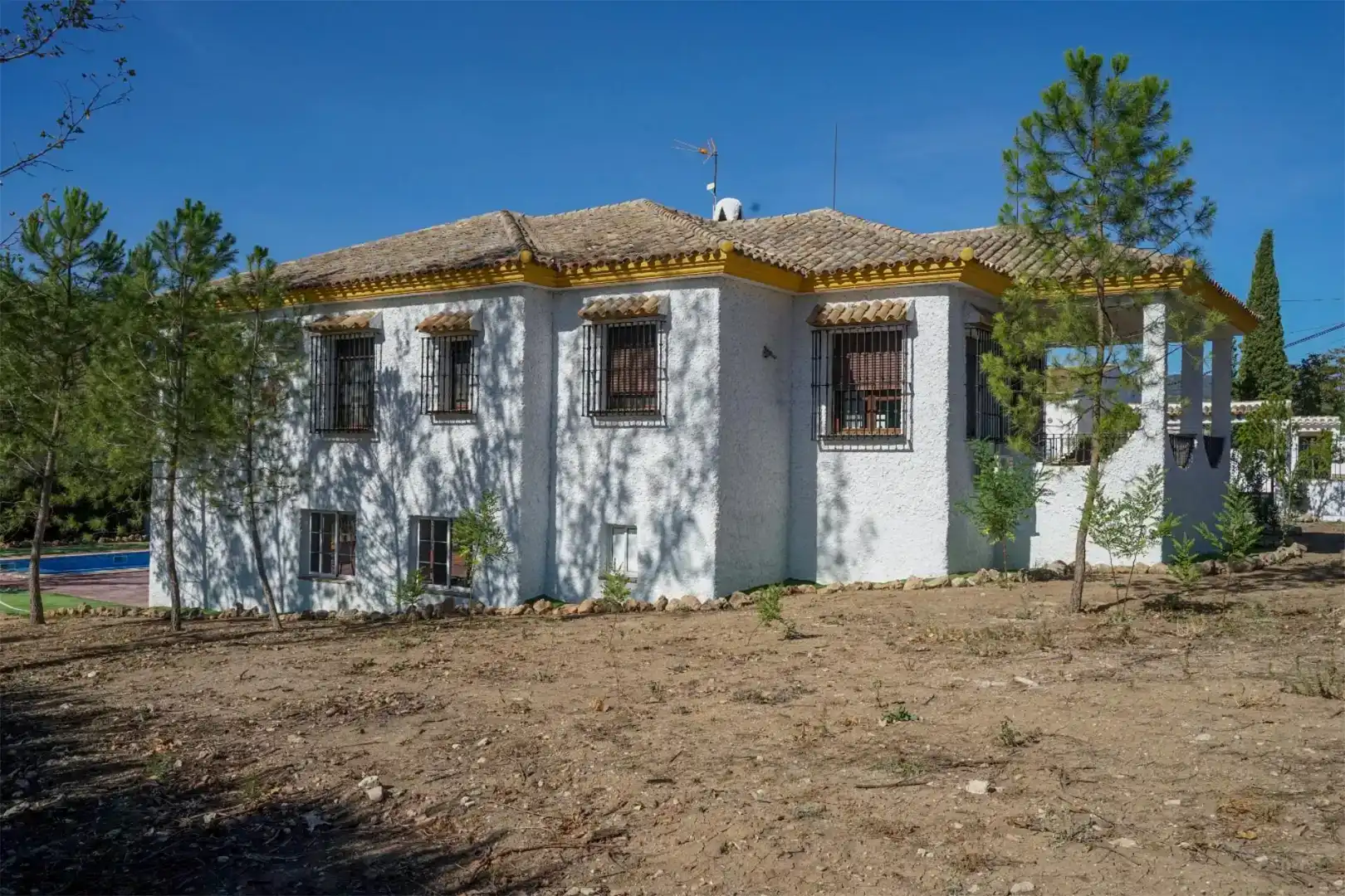 Vista exterior de Casa o chalet de alquiler en Almedinilla con Aire acondicionado, Jardín privado y Piscina
