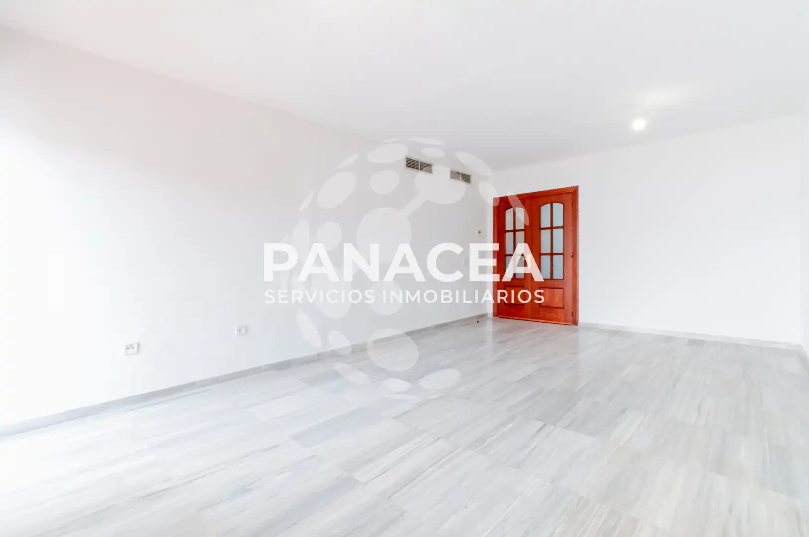 Flat for sale in Roquetas de Mar  with Balcony and Community pool