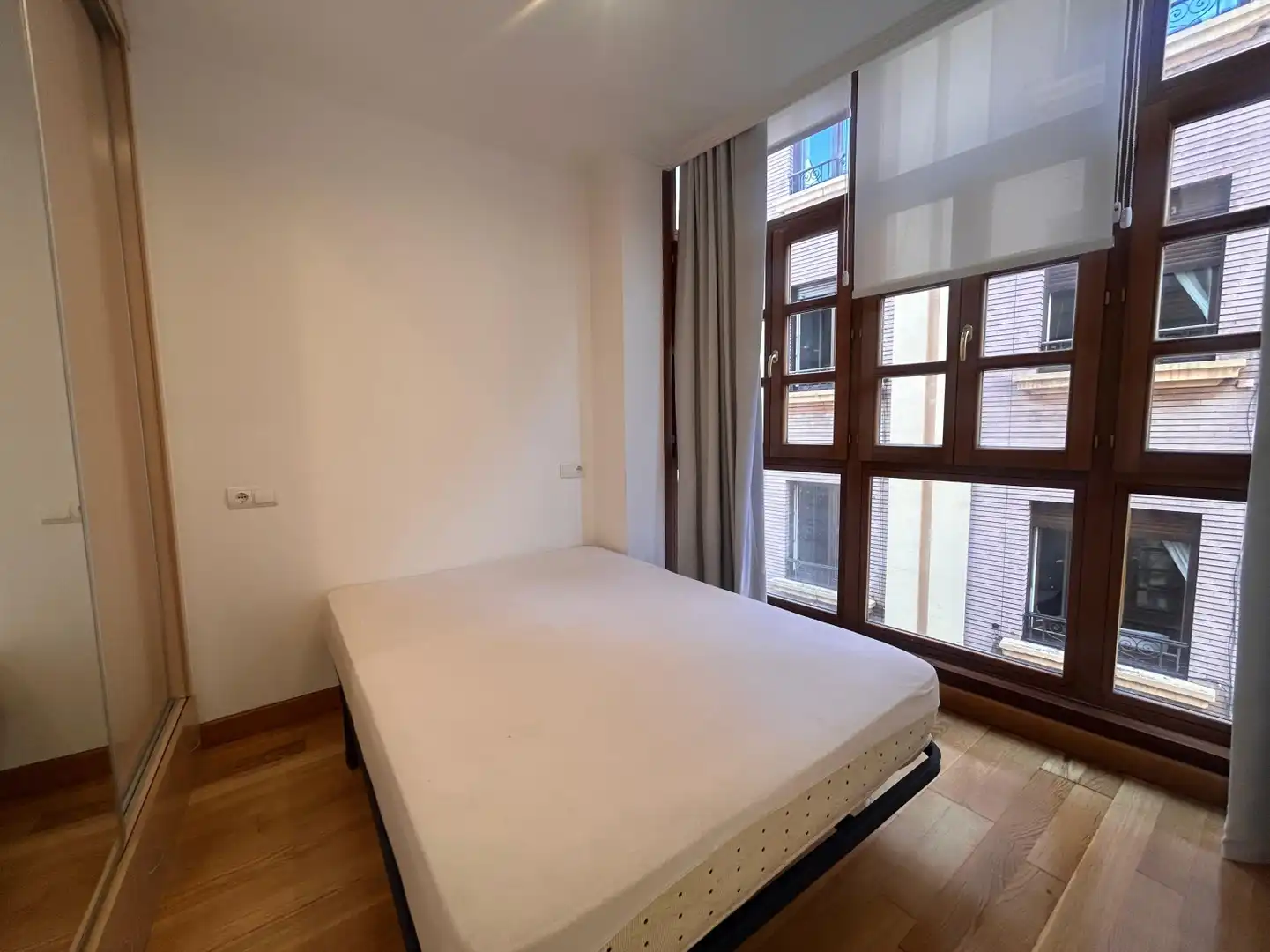 Bedroom of Flat for rent in Gijón   with Heating and Parquet flooring