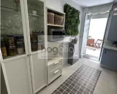 Cuina de Planta baixa de lloguer en  Sevilla Capital amb Aire condicionat, Terrassa i Traster