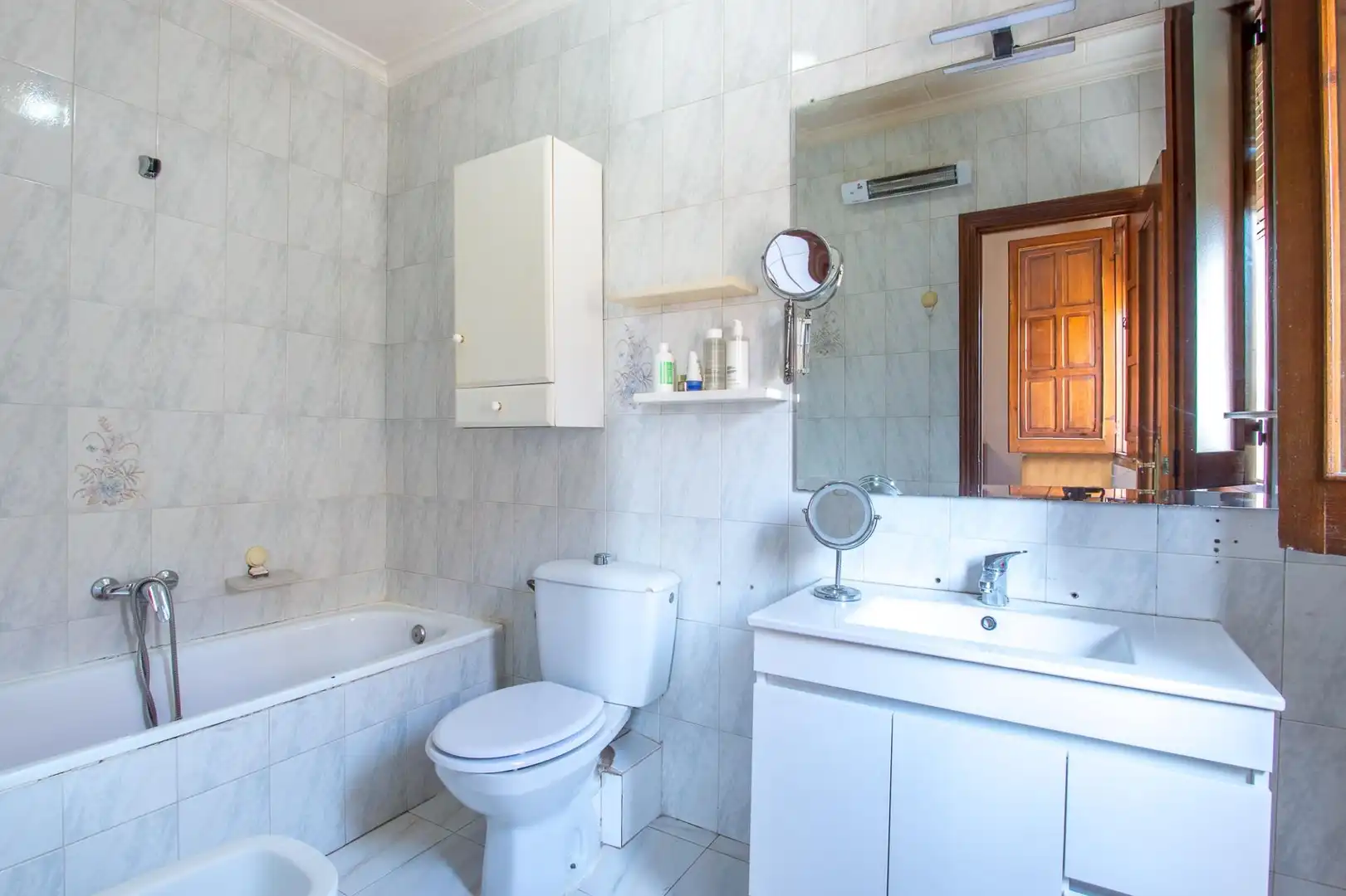Buildings for sale in Mula