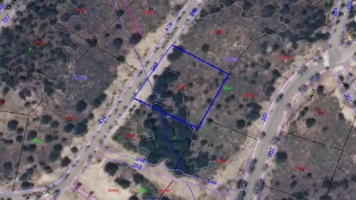 Terreno residencial en venta en Los Cigarrales - La Bastida