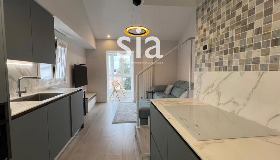 Foto 1 de Piso en venta en Herreria, Casco Viejo, Araba - Álava